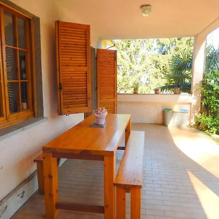 Spacious In With Solarium Holiday home