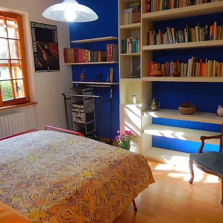Spacious In With Solarium Holiday home